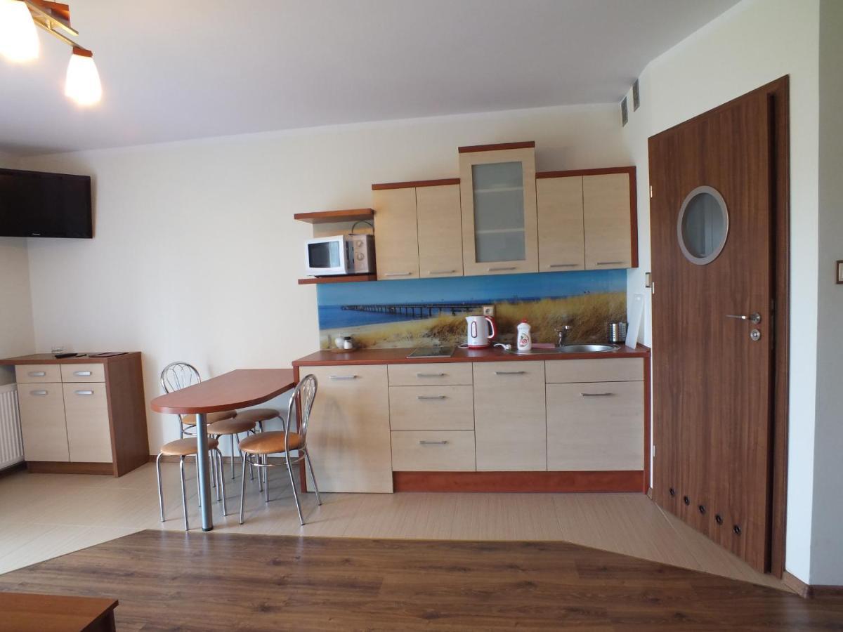 Willa Laura Rowy - Apartamenty Nad Morzem Exterior photo